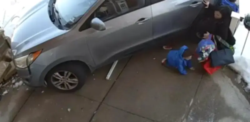 Conductora ebria arrolla a madre y sus dos hijos en salida escolar de Freehold Township