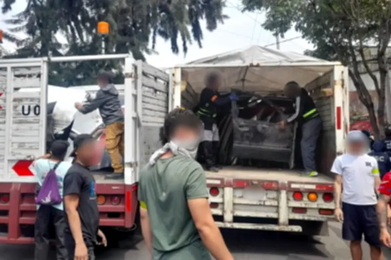 Conductores en México enfrentan ola de robos de autopartes en vía pública