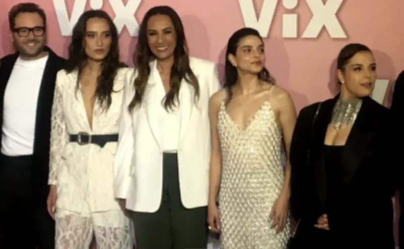 Consuelo Duval revela sus inseguridades amorosas y su lucha contra la dependencia emocional