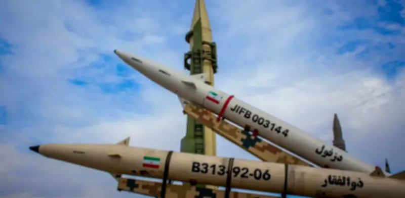 Corea del Norte despliega lanzacohetes nuclear de 600 mm, desafía a EE.UU. y Corea del Sur