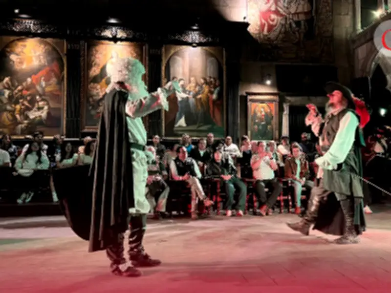 Cyrano de Bergerac regresa al Helénico con versión intensa que emociona en CDMX