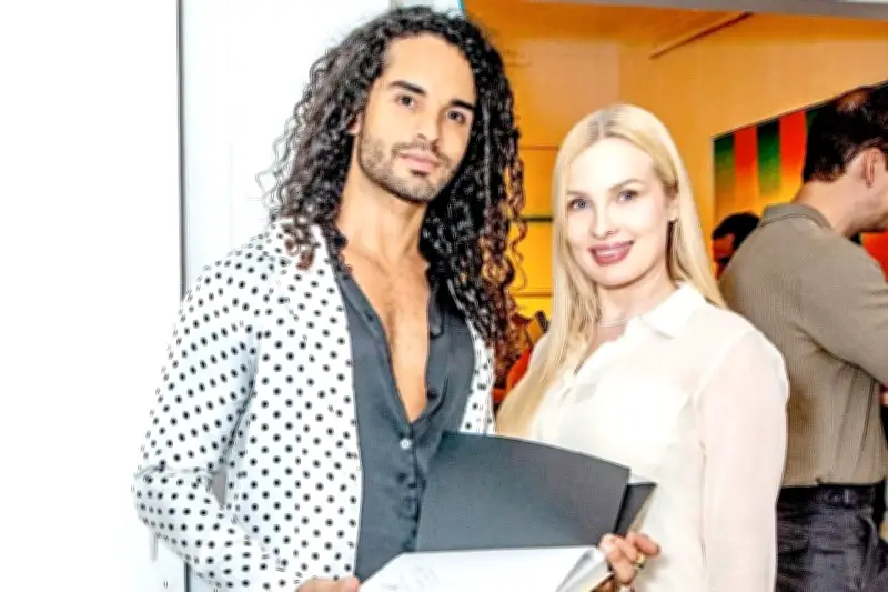 Damián Suárez Pre-lanza su Primera Obra Literaria Bilingüe en México