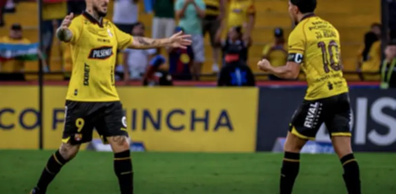 Darío Benedetto rompe sequía de 747 días sin gol con triunfo en Ecuador