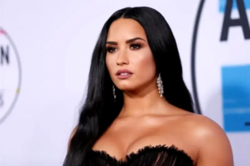 Demi Lovato cancela gira por salud mental y prioriza su bienestar personal