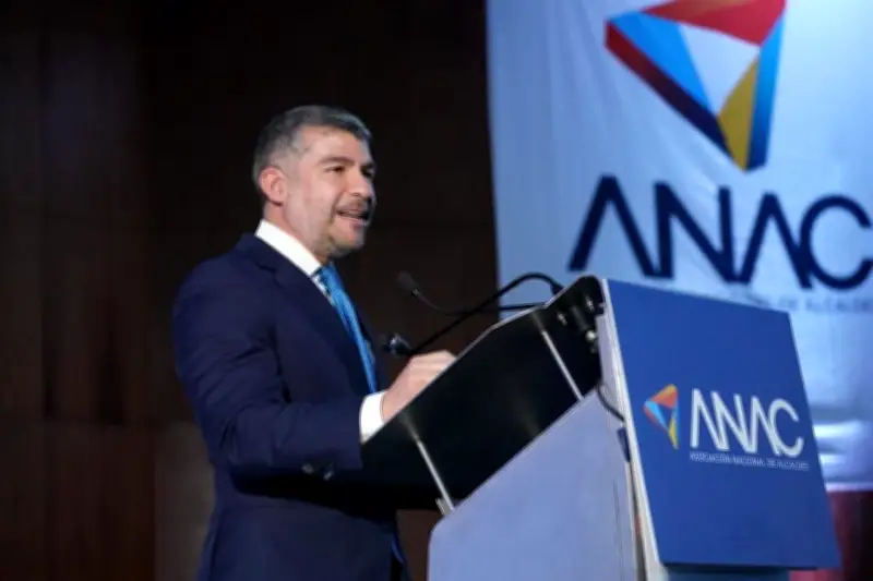 Denuncian a Tabe por evento en Parque Lira por presuntas irregularidades