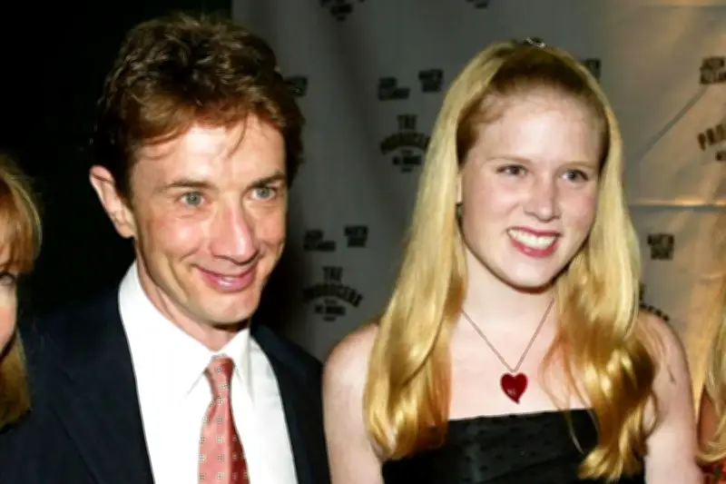 Desaparece hija de Martín Short 24 horas antes de su trágica muerte