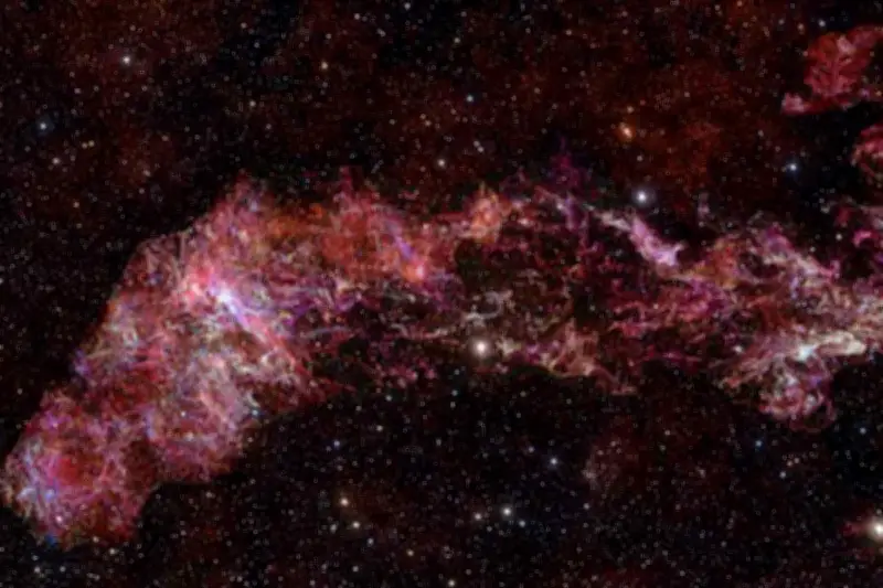 Descubren la composición química de las estrellas en el corazón de la Vía Láctea