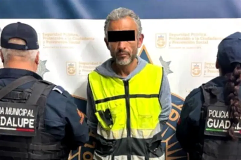 Detenido por robo con violencia de un teléfono móvil en zona céntrica