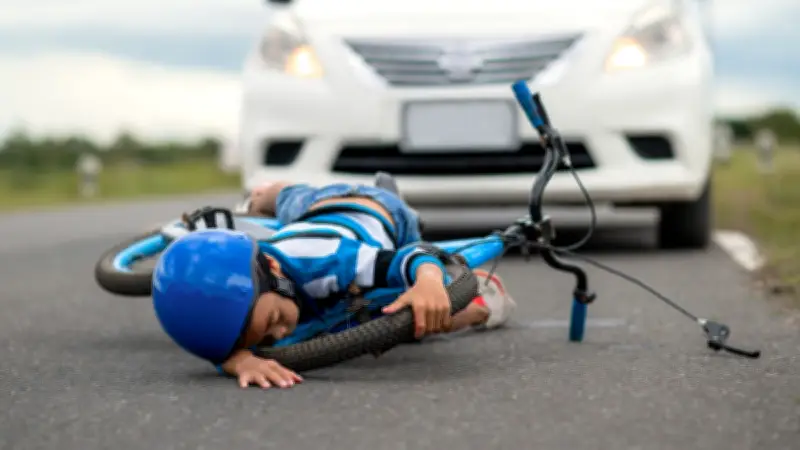 Detienen a #LadyNaucalpan tras morder a ciclista en Polanco, pero juez la libera