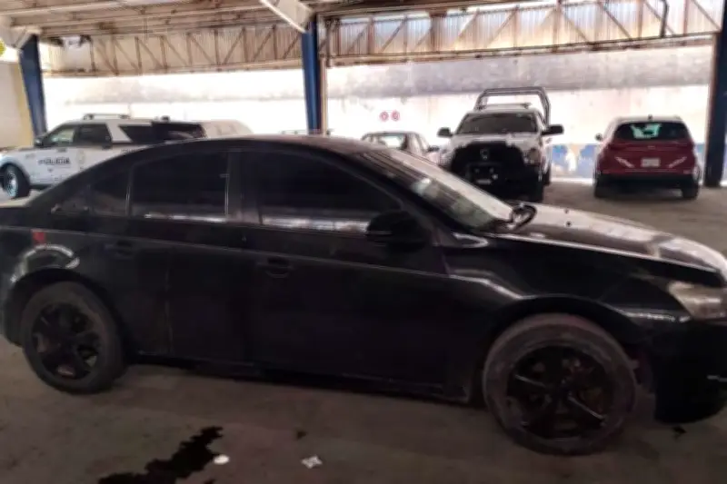 Detienen a lideresa de célula dedicada al robo de vehículos en operativo policial