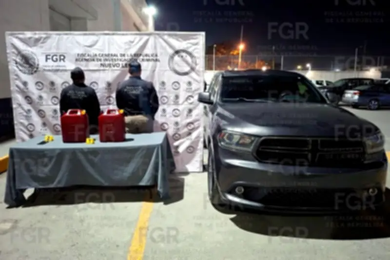 Detienen a mujer con 30 litros de metanfetamina líquida en operativo de seguridad