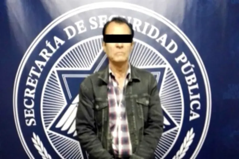 Detienen a sujeto en camioneta con placas falsas en operativo de seguridad