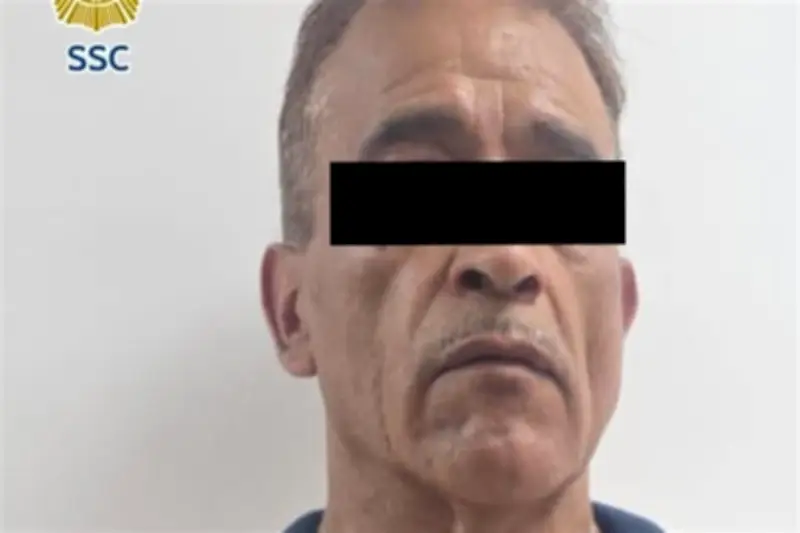 Detienen a sujeto por apuñalar a motociclista en ataque violento en la vía pública