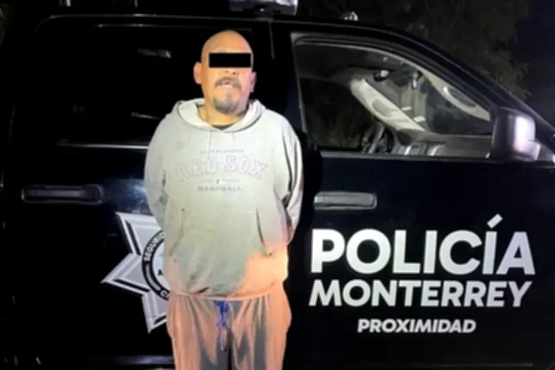 Detienen a sujeto por robar tres acumuladores de vehículos en Nuevo León