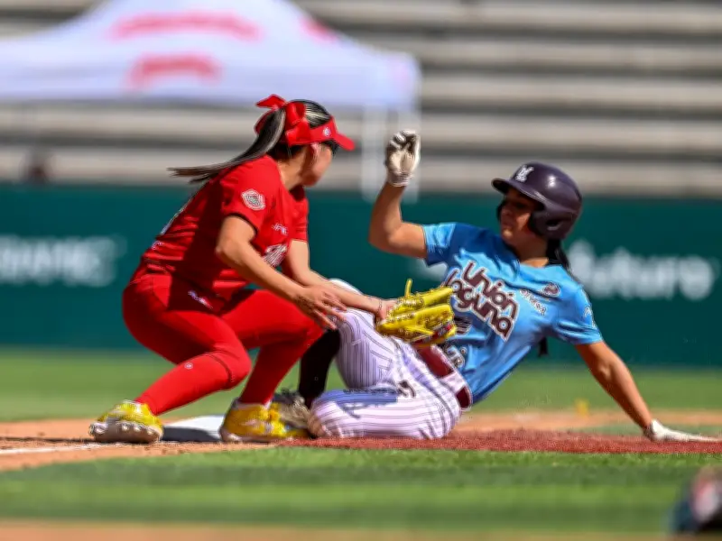 Diablos Rojos Femenil se reivindica con contundente victoria 8-18 sobre Algodoneras