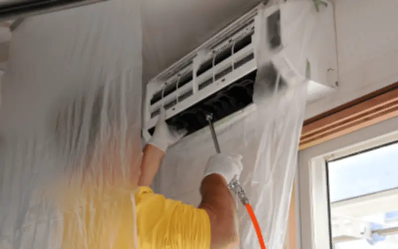 Diferencias clave entre un aire acondicionado portátil y un 'cooler' para tu hogar