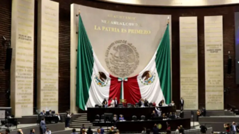 Diputados aprueban jornada laboral de 40 horas, mantienen esquema de 6 días de trabajo por 1 de descanso