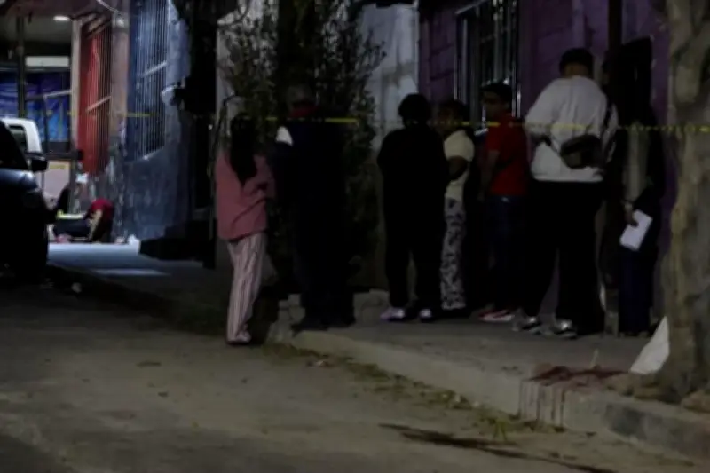 Doble Homicidio en Pelea Callejera: Dos Hombres Asesinados a Balazos en Confrontación Violenta