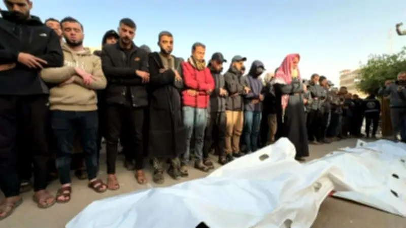 Doce víctimas mortales en nuevos ataques israelíes sobre la Franja de Gaza