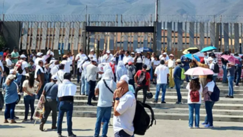 Docentes del SNTE Sección 14 en paro indefinido y protesta en Chilpancingo