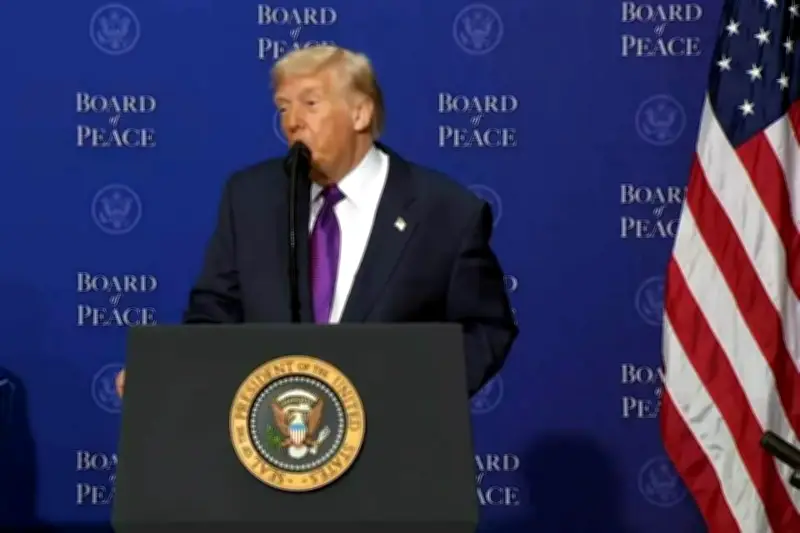 Donald Trump lanza ultimátum a México sobre migrantes iraníes