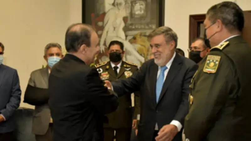 Durazo niega financiamiento ilícito y exige aclaración pública por libro de Scherer