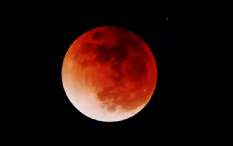 Eclipse Lunar Total del 3 de Marzo: Descubre el Misterio de la 'Luna de Sangre'