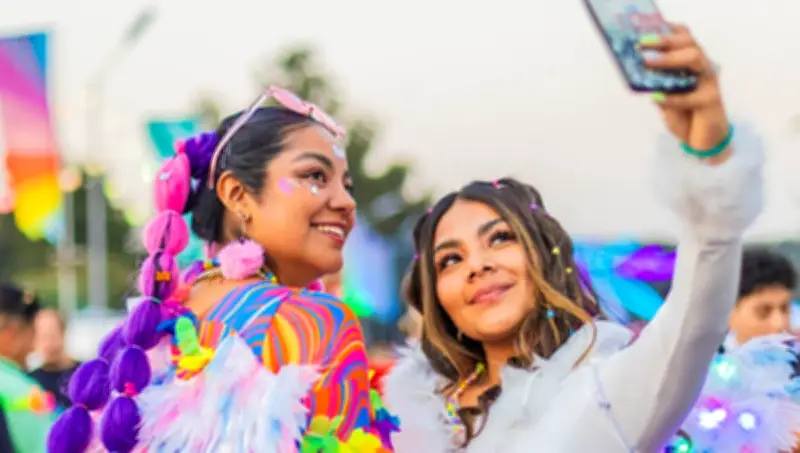 EDC México 2026: 5 ideas de maquillaje espectacular para brillar en el festival