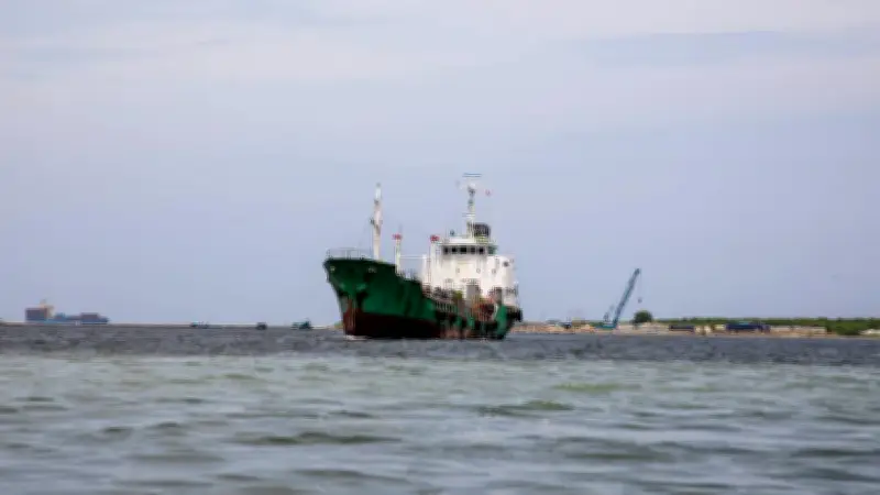 EE. UU. autoriza venta de petróleo a Cuba con restricciones para el sector privado