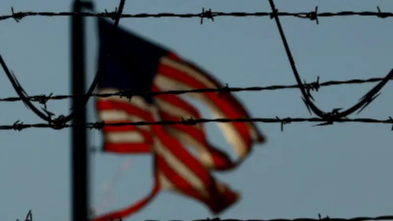 EE. UU. ofrece bono de 2,600 dólares y vuelo gratis para autodeportación de migrantes