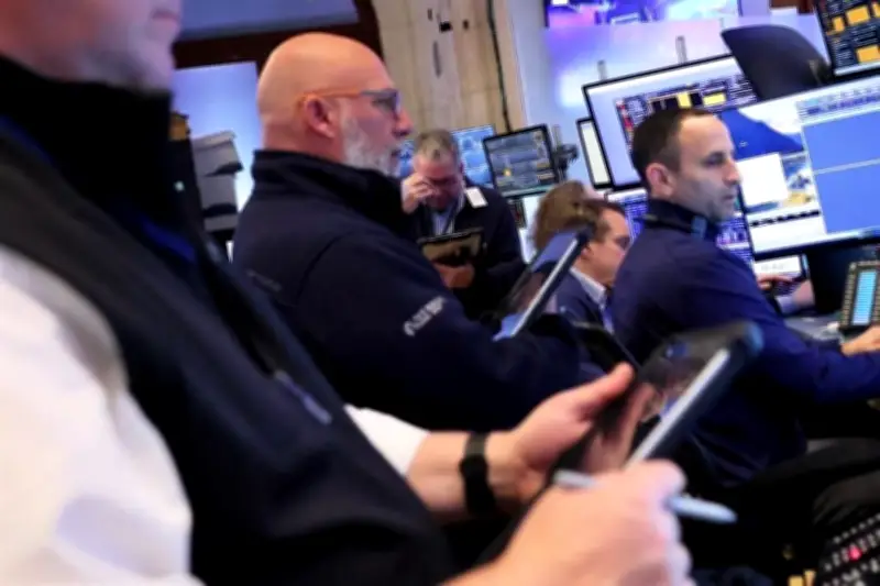 El Dow Jones Retrocede desde su Máximo Histórico en la Bolsa Mexicana