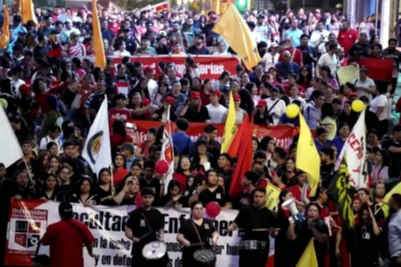 El Otro Ángulo: Análisis de la Noticia desde Perspectivas Diversas