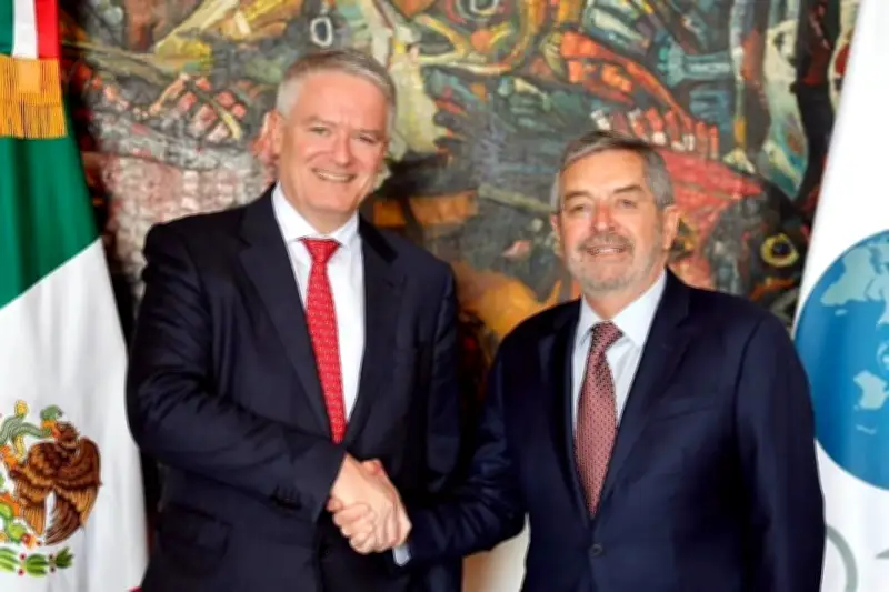 El presidente Andrés Manuel López Obrador se reúne con el secretario general de la OCDE, Mathias Cormann