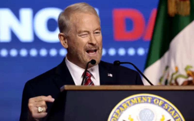 Embajador de EU felicita a Sheinbaum por operativo contra 'El Mencho' y reafirma alianza