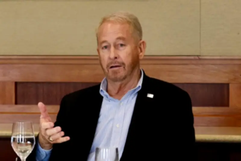 Embajador de EU se reúne con Claudia Sheinbaum en Palacio Nacional