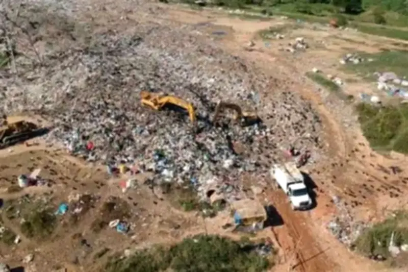 En Veracruz, violan clausura de tiradero clandestino, generando crisis ambiental