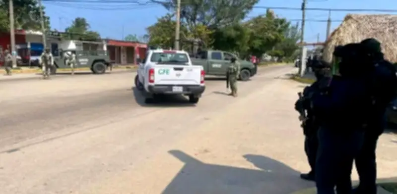 Enfrentamiento armado en Coatzacoalcos: un herido tras cateo y hallan tercera hielera con restos