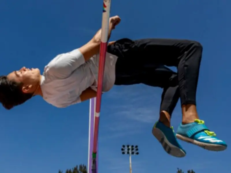 Erick Portillo brilla en República Checa con tercer lugar en salto de altura