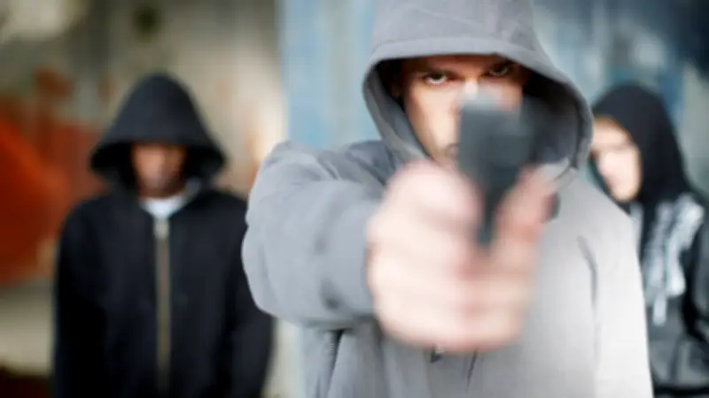 Escoltas Repelen Violento Intento de Asalto a Empresario Aguacatero en Uruapan, Michoacán