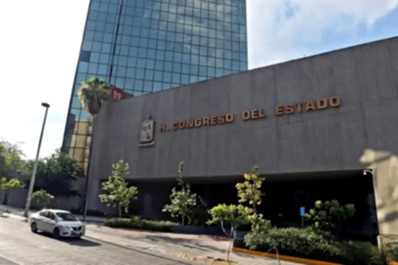 Estado deposita recursos incompletos al Congreso, afectando proyectos legislativos