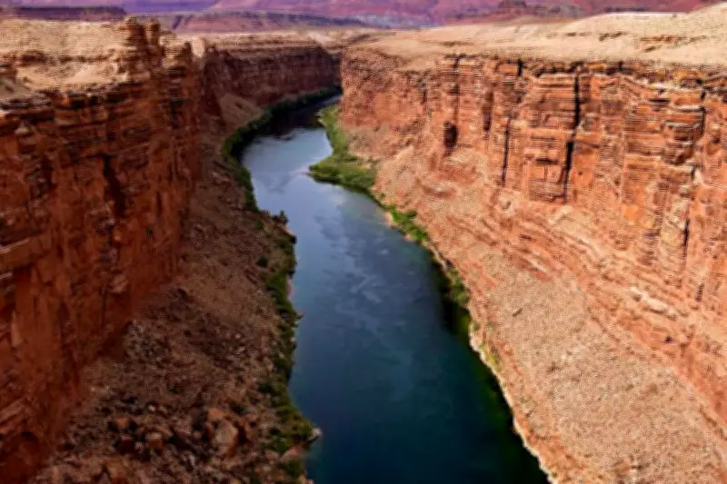 Estados Unidos planea reducir aún más su pago de agua a México, según Reforma