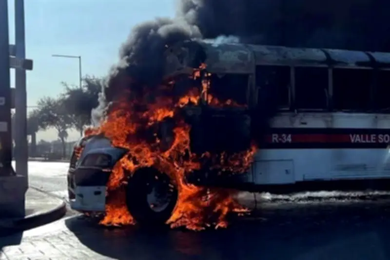 Estados Unidos y Canadá emiten alertas de viaje por narcobloqueos en México