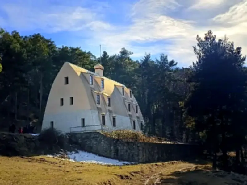 Estudio científico confirma que el Chalet del Catllaràs es obra de Antoni Gaudí