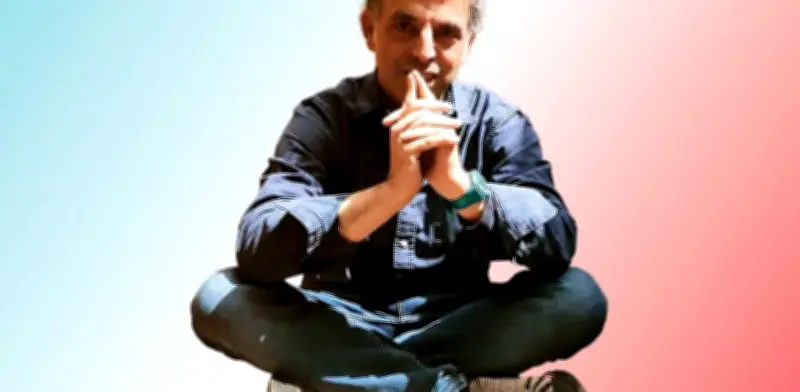 Etgar Keret: Vivimos en el penthouse de Babel, un mundo absurdo y tecnológico