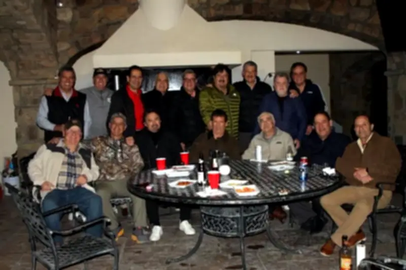 Exlíderes del PRI, PAN y PRD se reúnen para analizar el futuro político de México