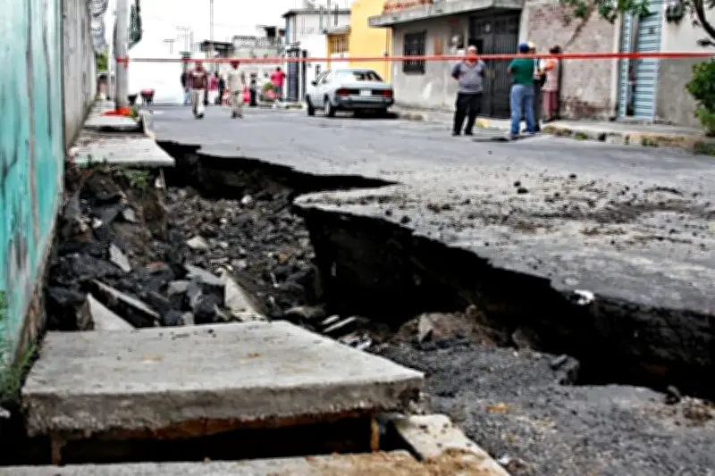 Expertos Analizan Grietas y Daños Causados por Hundimiento en la Ciudad de México