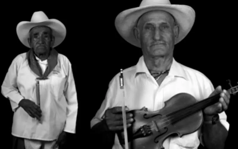 Exposición 'Músicos de a pie' celebra la música popular mexicana en Guadalajara