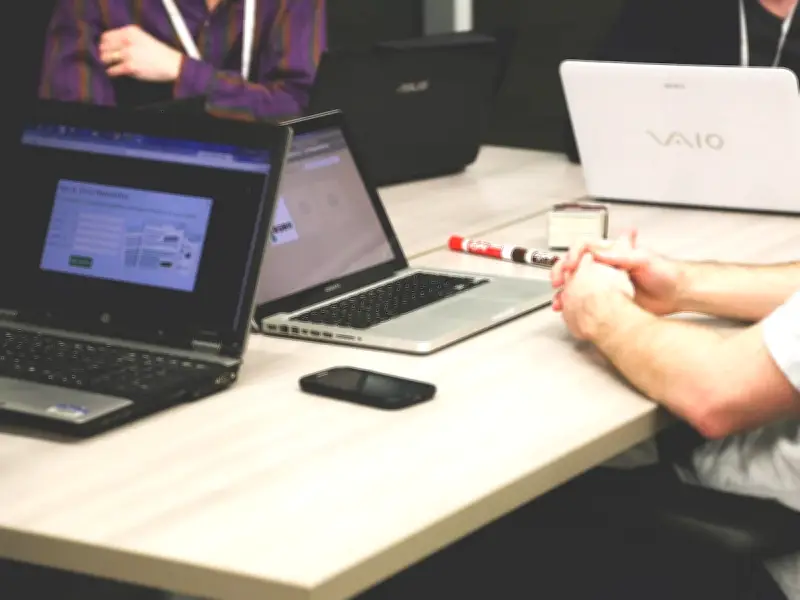 Factureras Mutan a Régimen de Asimilados: La Nueva Evasión Fiscal Masiva en México