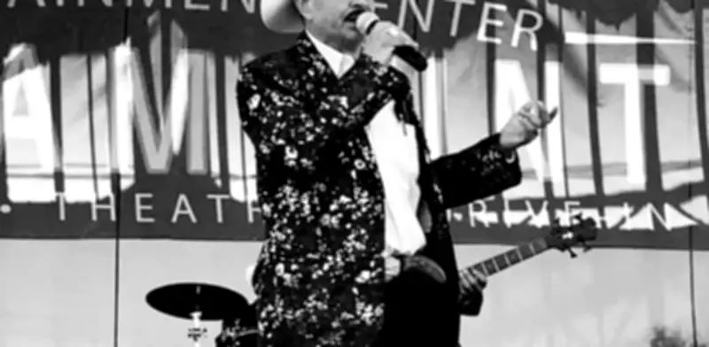 Fallece Lupe Tijerina, vocalista de 'Los Nuevos Cadetes', en trágico accidente automovilístico