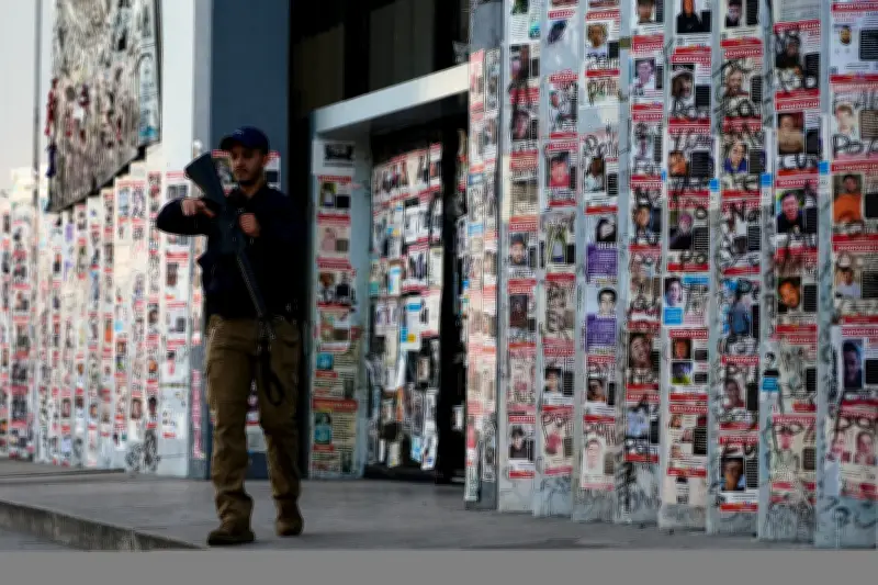 Familias de desaparecidos en Guadalajara denuncian intentos de borrar sus rostros antes del Mundial FIFA